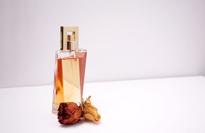 فواید استفاده عطر افشان و خوشبو کننده